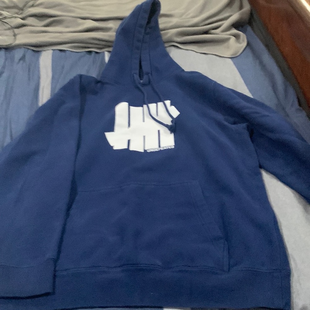 Undefeated large blue hoodie with logo